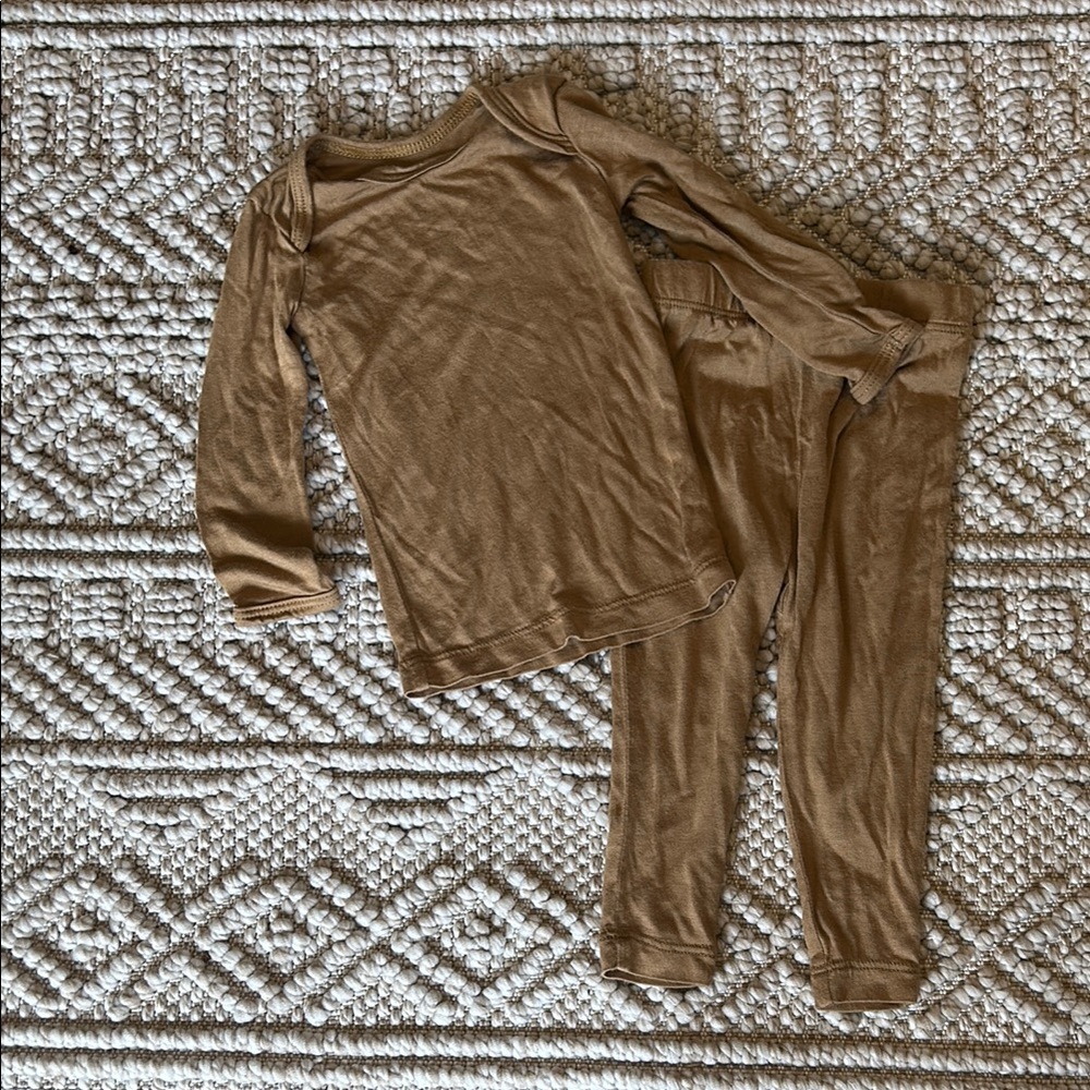Solly Baby Camel Long Sleeve sleeper Set, size 6-9M